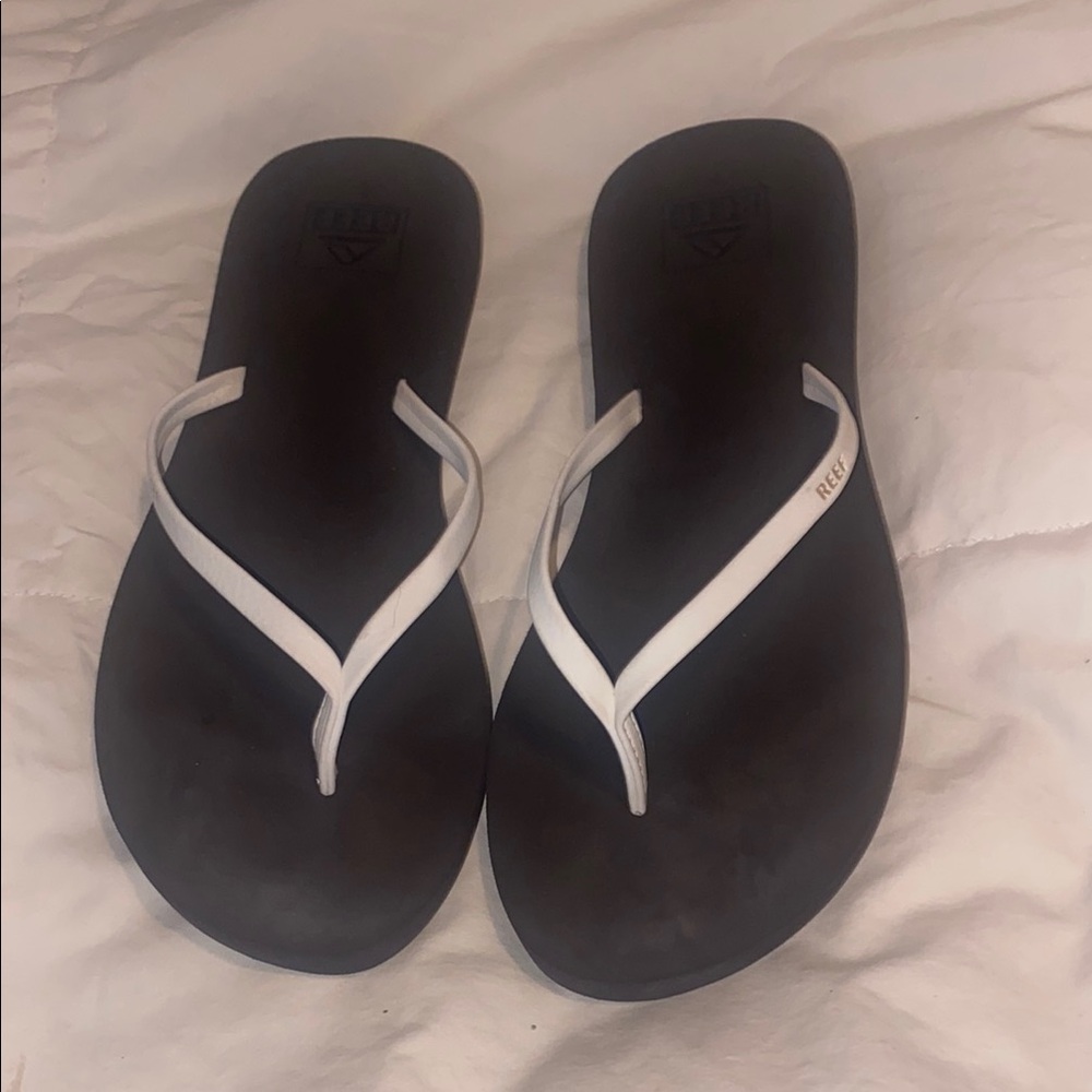 Reef Brown and White Sandals Classic Design